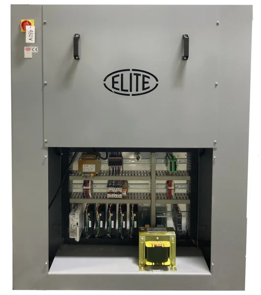 Quadro elettrico perfettamente organizzato e accessibile